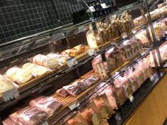 面包甜点陈列柜-巴黎贝甜·生日蛋糕(杭州文二路店)