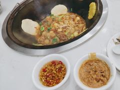 -鲁员外地锅鸡地锅鱼(古墩路店)