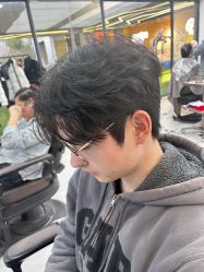 -尤司男士国潮理发馆