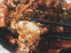 -凤凰路何眼镜香辣蟹(花果园店)