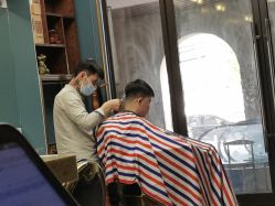 -巴伯尔男士理发馆