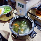 暗黑级体验，场面如同大型赈灾现场