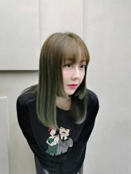 -变画·发型STUDIO