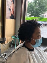 点击看大图 -卡尔诗·科技美肤连锁