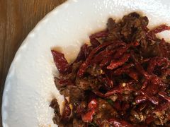 褶皮辣椒炒定安小黄牛-拾味馆·浓鲜骨汤(光谷天地店)
