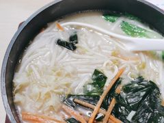 -灵芝妹子海鲜米线(凯德和平广场店)