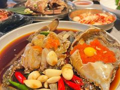 -草家酱蟹炭火烤肉店(珲春南路一店)