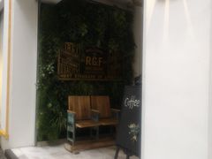 -RGF(巨鹿路店)
