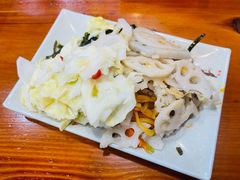 素拼凉菜-手擀菠菜面(西康路店)