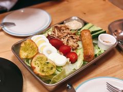 航母沙拉-吃饼人西餐(南开店)