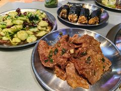 -明洞阿姨·韩式酱蟹烤肉·创意料理(三元桥店)