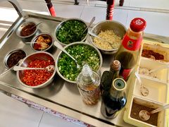 蘸水-姚记抚仙湖石锅鱼庄