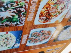 -覃记海鲜美食餐厅