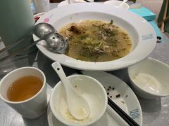 -姚姚酸菜鱼·金戈戈香港豉油鸡(喜荟城联名店)