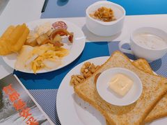 -广州白云机场诺富特酒店