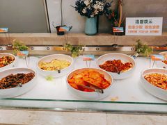 自助取餐区-绿岛港轩海鲜烤肉涮锅自助餐厅