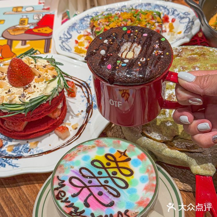 石家庄这里！！圣诞氛围已就位！！洋气死了……