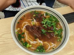 -小马牛肉面·牛骨熬制(南京博物院店)