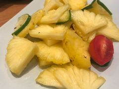 青柠檬拌鲜菠萝-云海肴·汽锅鸡·云南菜(广安门天虹店)