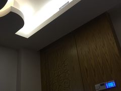 -新盈光·云会所(百丈东路店)