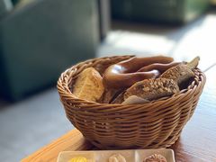 德式面包篮-普兰达德国餐厅·德式脆皮烤猪肘·自酿啤酒(观唐店)