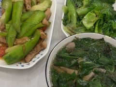 -容里煲仔饭(利丰北路店)