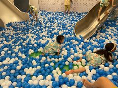 -涨巢·潮玩水疗局