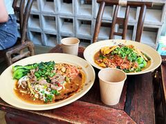 -方铲铲·成都板凳面(滨江银泰店)