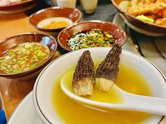 -阿山卓·野生菌火锅·纳西火塘烤肉