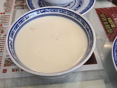 -广信牛奶甜品世家(台东店)