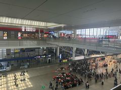 -星巴克(上海虹桥站2A检票口)