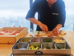 -伍贰赫兹·鮨合·烧鸟高空餐厅