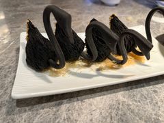黑天鹅榴莲酥-悦秀·高级粤菜