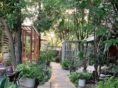 -谷咖啡·鲜花绿植花园餐厅
