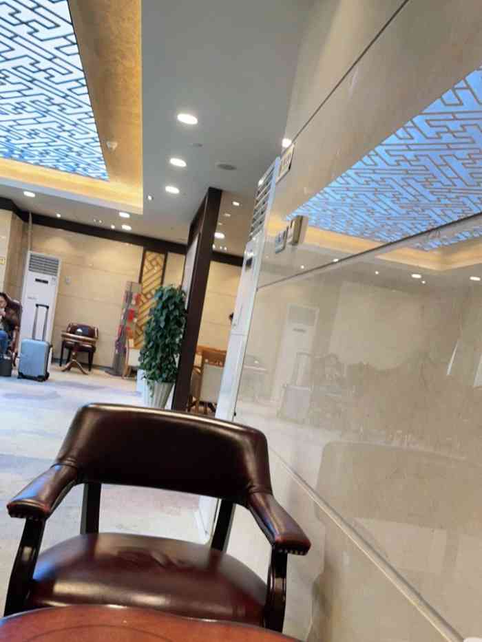 百事特贵宾厅b区-"昆明的贵宾室也是跟航站楼是单独分离出来的.