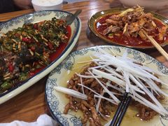 农家拌土鸡-将就吃农家特色土菜馆