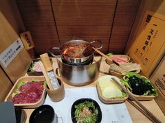 -独食火锅·半米屋台(直营总店)