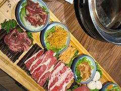 -明洞阿姨·韩式酱蟹烤肉·创意料理(三元桥店)