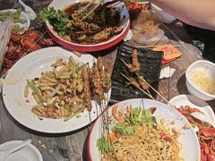 -老街烧烤大排档·地道湖北菜·龙虾馆(汉口火车站店)