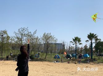 比较有意思风很大 头发简直吹的无发型可言一定记得涂防晒