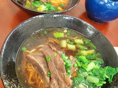 -尊品原汁牛肉面