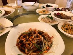 -山明水秀大饭店