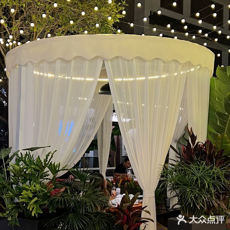 人生苦短!烤肉填满🍻在弥勒小酌一杯!