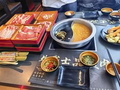 -牛武士寿喜烧·和牛火锅自助(全球首店)