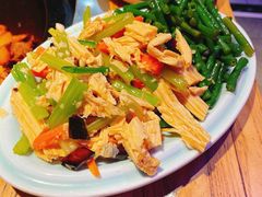 -山河屯铁锅炖(哈西站店)