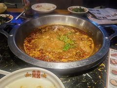 -憨孃孃·重庆老火锅(红山黑金店)