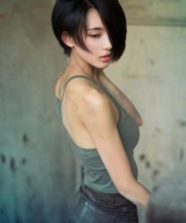 -时尚殿堂明星门店