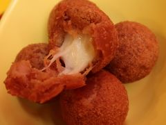 -BHC炸鸡(明洞总店)