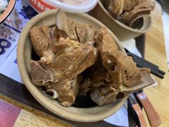 -万和春排骨砂锅米饭(新业广场店)