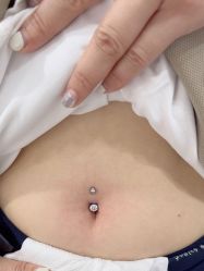 -AI艾耳·专业手工耳洞·穿孔美学馆